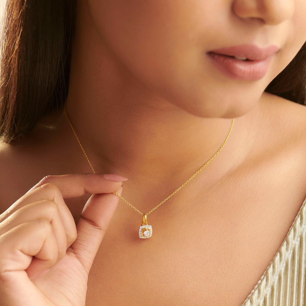 Simone Solitaire Pendant