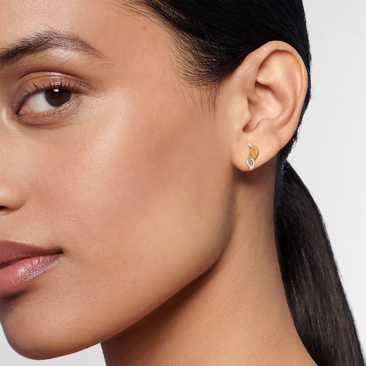 Vanity Affair Earring