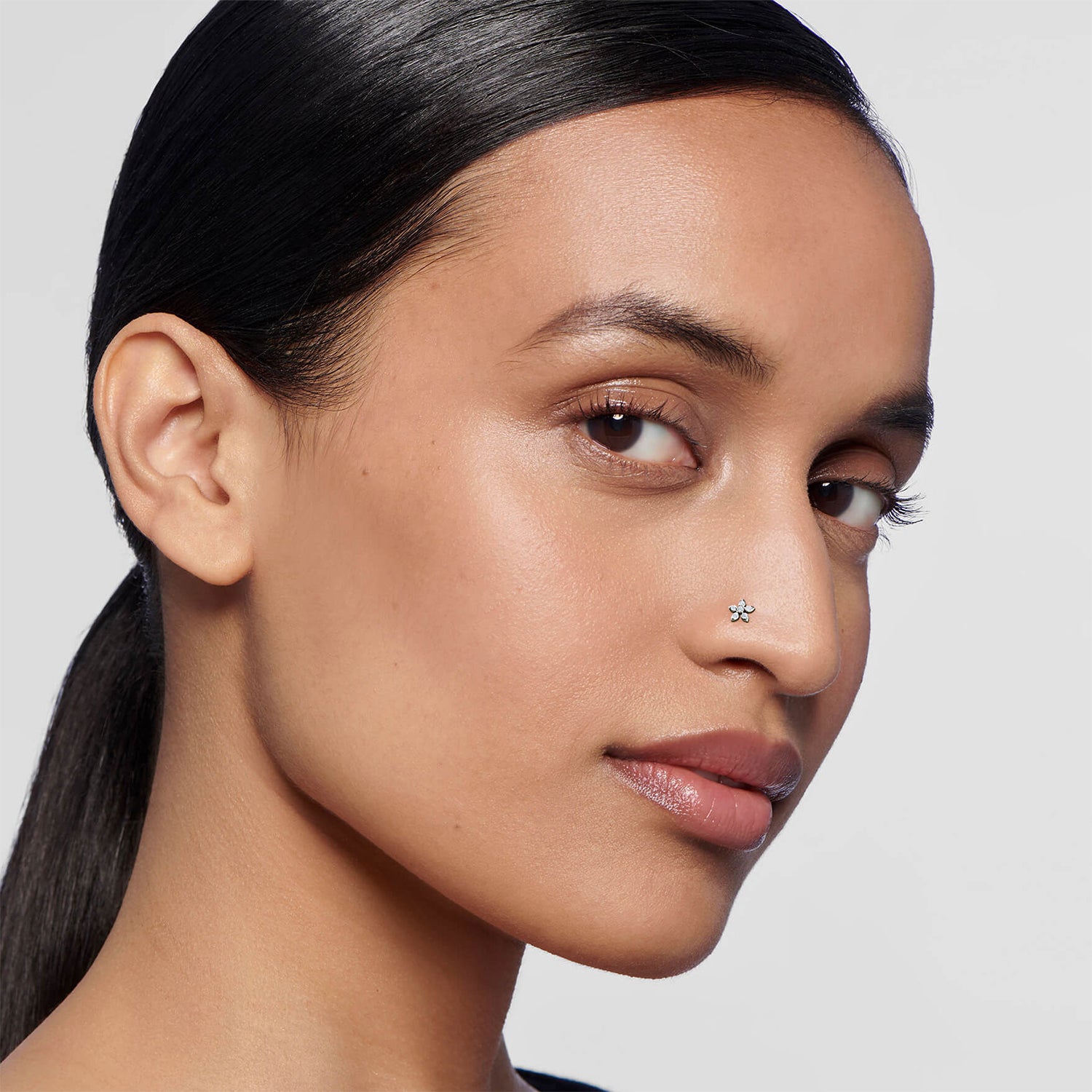 Kriti Diamond Nose Pin